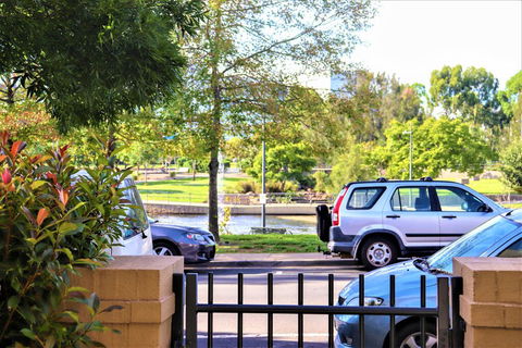 Campbelltown Most Sought After Park Central Home - Southport Accommodation 1