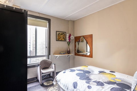 Camperdown Rooms - Southport Accommodation 0