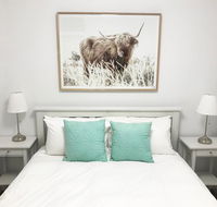 Canguri Boutique Cottage - Southport Accommodation