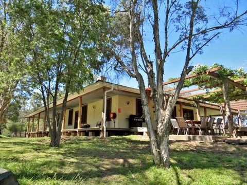 Capertee National Park Cottages - Southport Accommodation 2