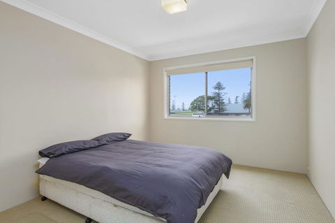 Capri Unit 9, 6 Gordon Street - Southport Accommodation 2