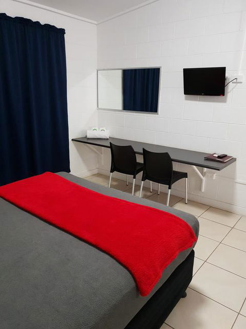 Capricorn Hotel - Southport Accommodation 2