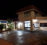 Caravilla Motor Inn - Southport Accommodation