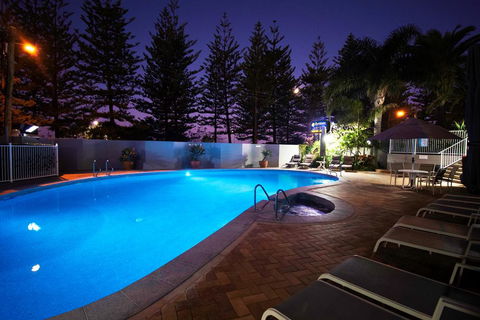 Cashelmara Beachfront Apartments - Southport Accommodation 2