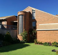 Castle stay at lakes entrance - Southport Accommodation