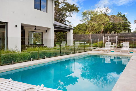 CATALINA - MOUNT ELIZA - Southport Accommodation 0