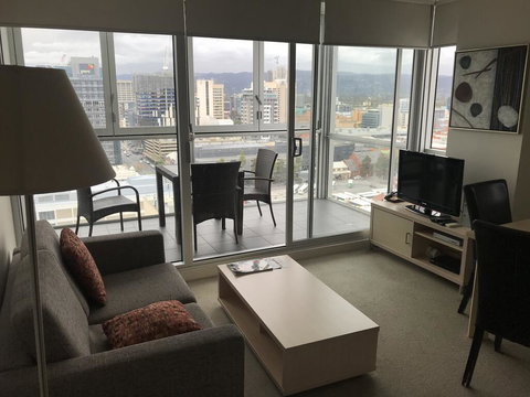 CBD Penthouse View Apartment - Southport Accommodation 2