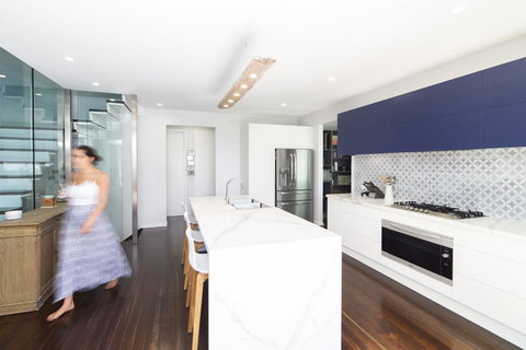 CC By The Sea - Southport Accommodation 3