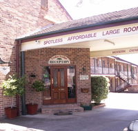 Cedar Lodge Motel - Southport Accommodation