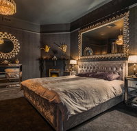 Celestial Suite - Southport Accommodation