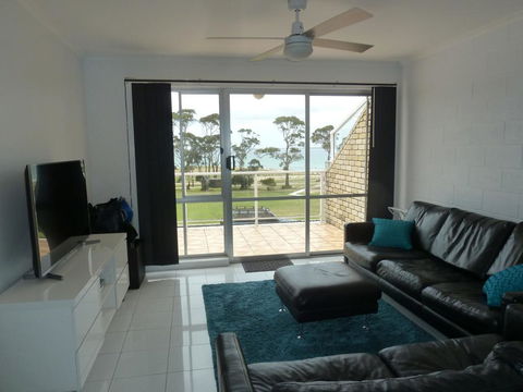 Central Luxury With Fabulous Views - Southport Accommodation 1
