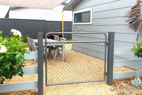 Charlottes Honor - River & Golf Cottage - Southport Accommodation 1