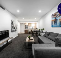 CITY APARTMENT and FREE CITY TOUR BUS NEARBY - Southport Accommodation