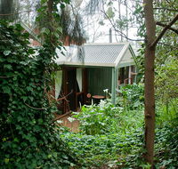 Clarendon Chalets - Southport Accommodation