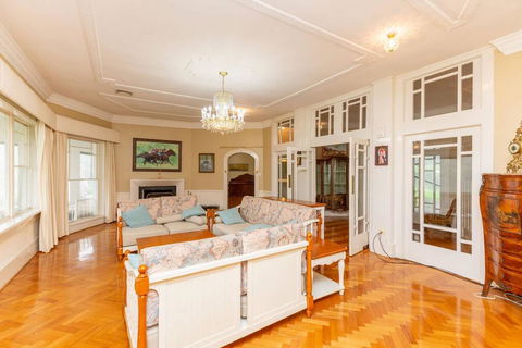 Classic 5 Beds Mt Dandenong Resort - Southport Accommodation 1