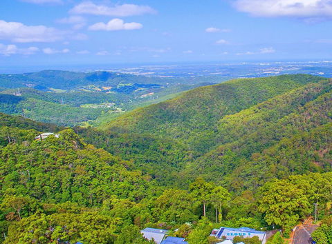 CLOUD 9 - Cliff Top Eagle Heights - Southport Accommodation 2