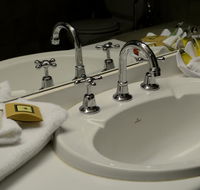 Club Inn Motel - Southport Accommodation