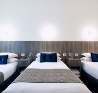 Club Laverton - Southport Accommodation