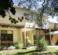Coastal Retreat in Blairgowrie - Southport Accommodation