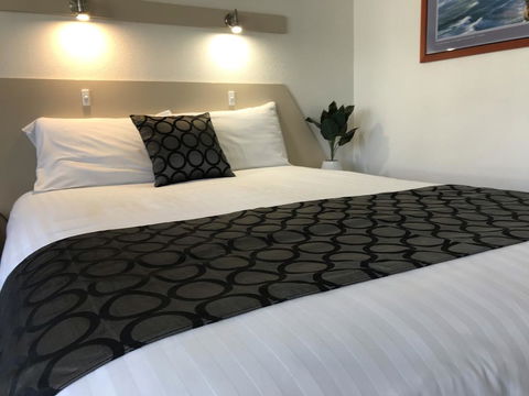Cobb Inlander Motel - Southport Accommodation 3