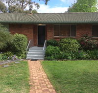 Cockatoo Corner - Armidale - Southport Accommodation