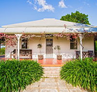 Cockfighters Ghost Vineyard Accommodation - Southport Accommodation