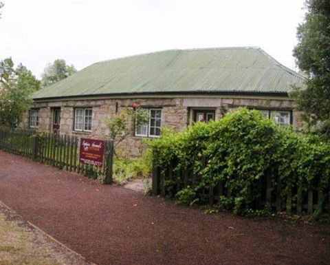 Colonial Cottages Of Ross - Southport Accommodation 1
