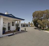Colonial Motel  Apartments - Southport Accommodation