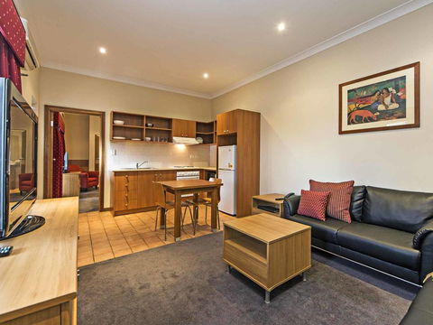 Comfort Inn & Suites Sombrero - Southport Accommodation 2