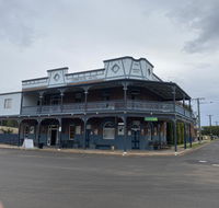 Commercial Hotel Curlewis - Southport Accommodation