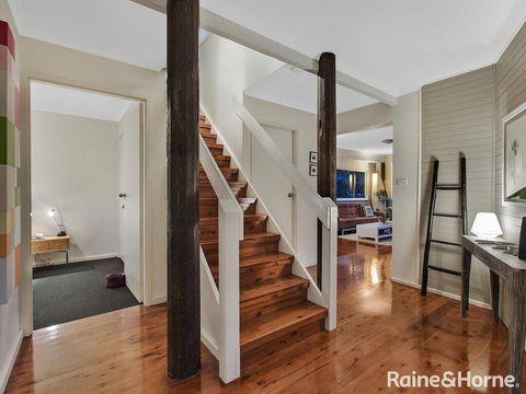 Copacabana Treehouse - 36 Oceano Street, Copacabana - Southport Accommodation 2