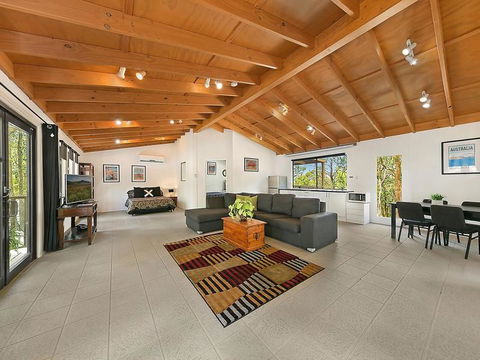Corroboree Spa Cabin- Eaglereach - Southport Accommodation 0