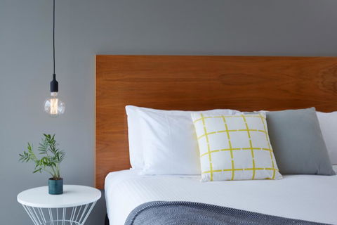 Cosmopolitan Hotel Melbourne - Southport Accommodation 0