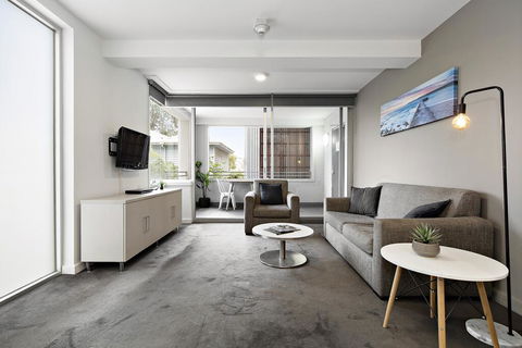 Cosmopolitan Hotel Melbourne - Southport Accommodation 2