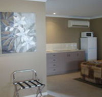 Cosmos Country Motor Inn - Southport Accommodation