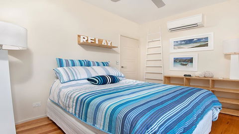 Costa Del Sol - WiFi And Austar - Southport Accommodation 3