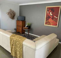 Cosy 1 Bedroom Unit With Views Of The City - Southport Accommodation