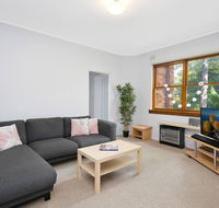 Cosy 2BR plus Parking in Nth Sydney - Accommodation Southport