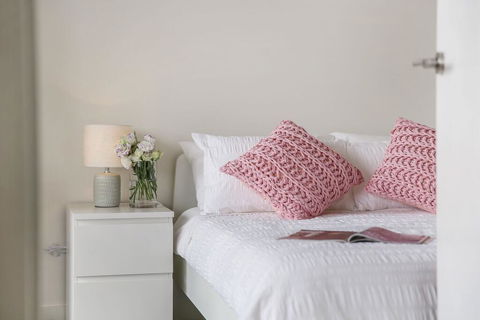 Cosy 3BR Penthouse Close To Westfield And Train - Southport Accommodation 0