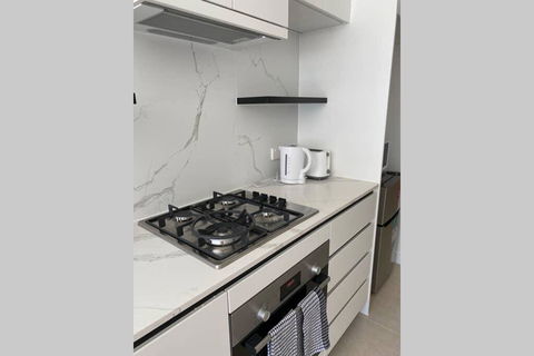 Cosy Apartment @ Clayton (Monash17) - Southport Accommodation 3