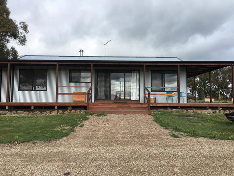Country Cabin With Mountain Views Close To Ballarat - Southport Accommodation 1