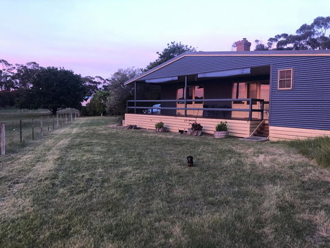 Country Farm House Close To Ballarat - Southport Accommodation 0