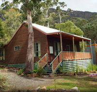 Country Lane Cottage - Southport Accommodation