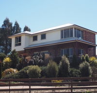 Country Meets Town - Southport Accommodation