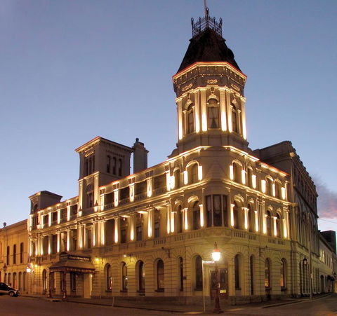 Craig's Royal Hotel - Southport Accommodation 1