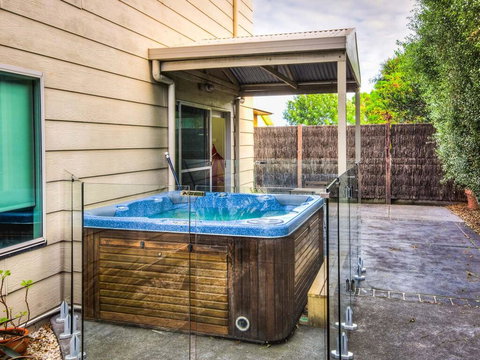 Cuttriss By The Beach - Accommodation Southport 3