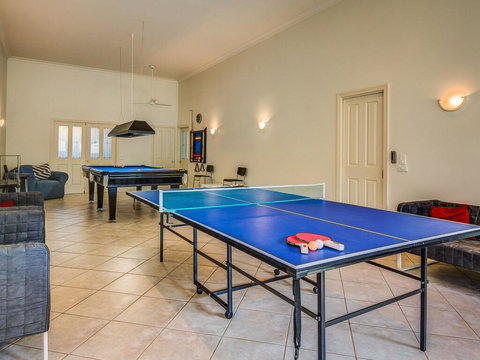 Cuttriss By The Beach - Accommodation Southport 1