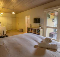 Cygnet Studio on Sturt - Southport Accommodation