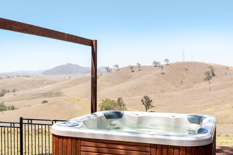Dam It Getaway Tiny House - Southport Accommodation 3