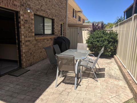 DAVIES STREET 3/14 MOLLYMOOK - Southport Accommodation 0